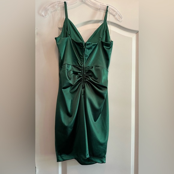 Love, Nickie Lew gathered satin mini dress in emerald green - Picture 4 of 8